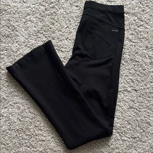 Black Leggings with Pocket